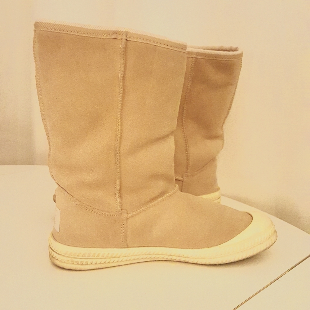 Classic UGG boots with Dunlop rubber volley soles